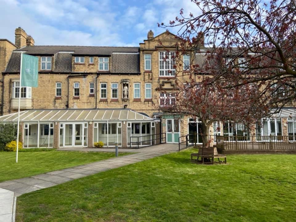 เอนซิลี พาร์ค Hotel Kingston upon Hull ภายนอก รูปภาพ